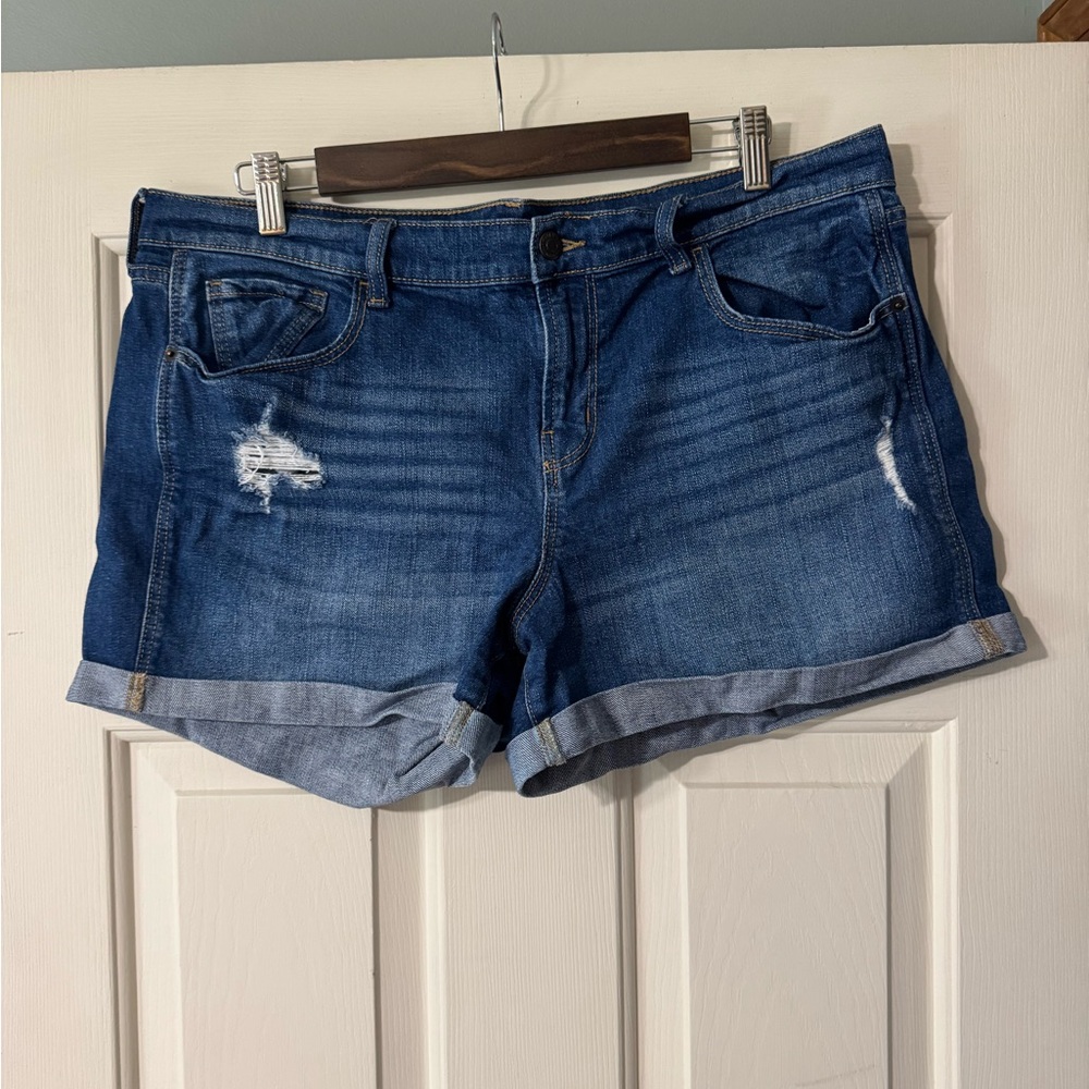 Old Navy Dark Denim Boyfriend Mid-Rise Shorts | Distressed